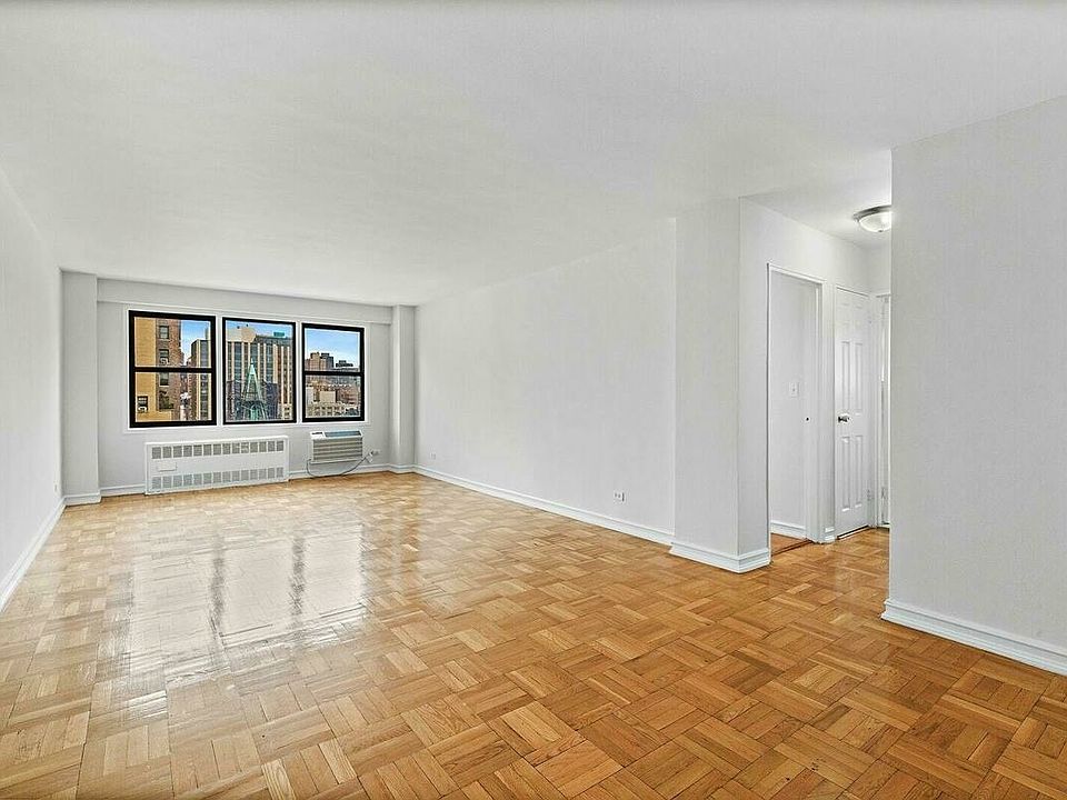 1st image of 200 E 15th St APT 15L