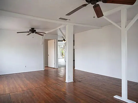 2 bed, 1400 sqft, $1,500 — Photo 2