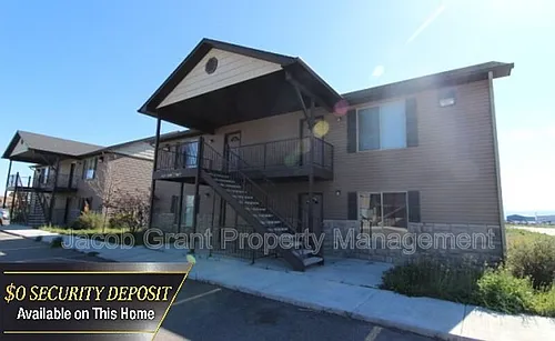 225 Opal Ct Photo 1