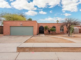 7750 E Lurlene Dr, Tucson, AZ 85730