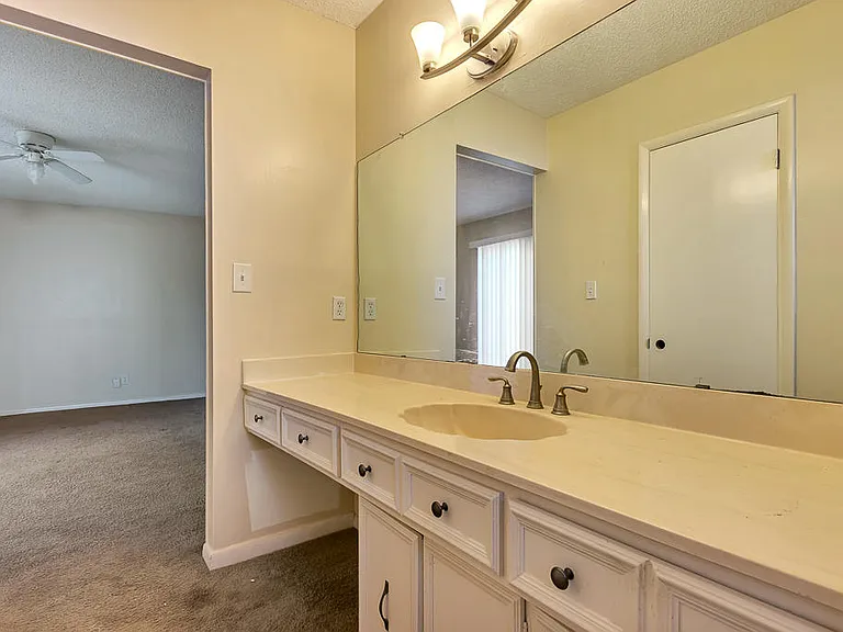 301 Los Nietos Ct — Photo 25