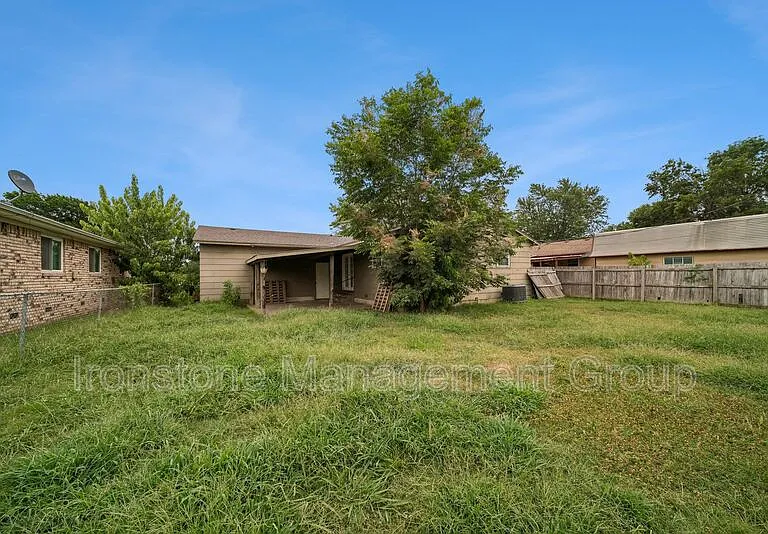 906 N Atlanta St — Photo 15