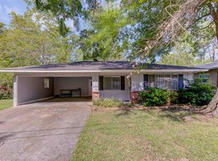 907 Kent Dr, Clinton, MS 39056