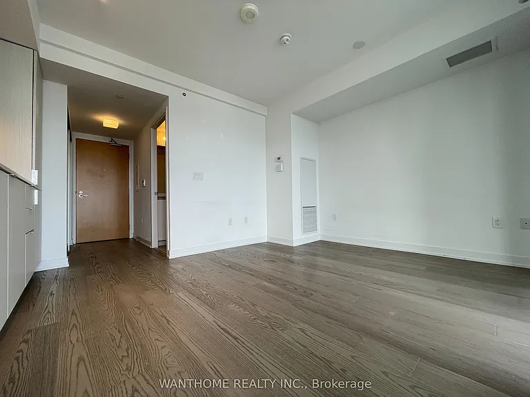 11 Wellesley St W #2412 — Photo 6