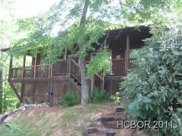 415 Chimney Pond Rd, Glenville, NC 28723