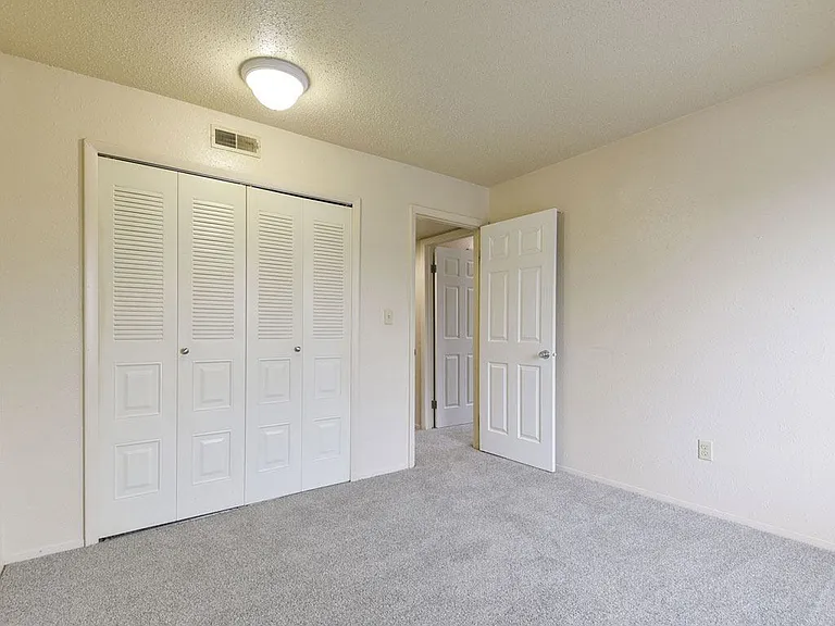 Old Monterey Apartments — Photo 87