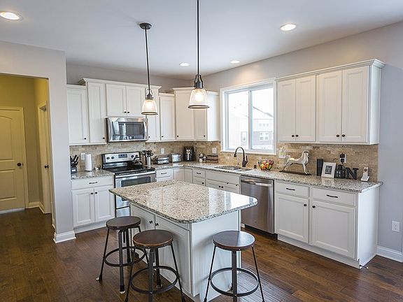 5th image of 606 Paradise Ct