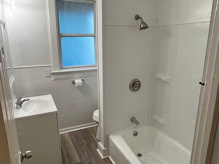 3718 Wayne Ave — Photo 21