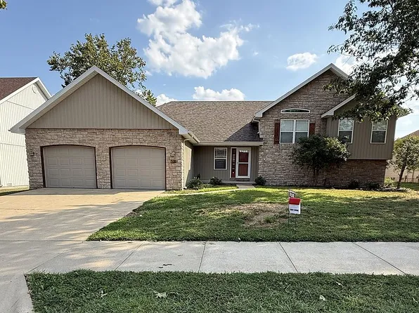 510 E Grace St, Republic, MO 65738