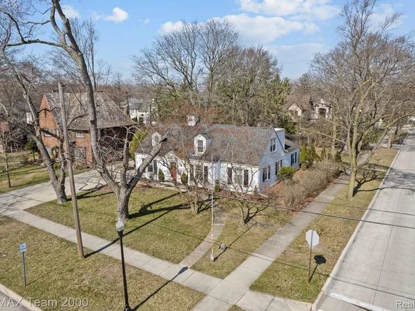 22600 Garrison St, Dearborn, MI 48124