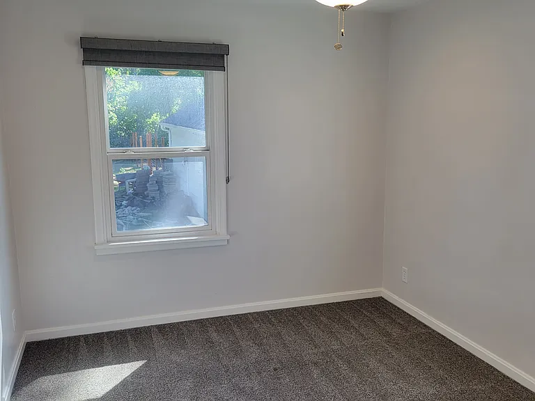 4108 S Madison Ave — Photo 6