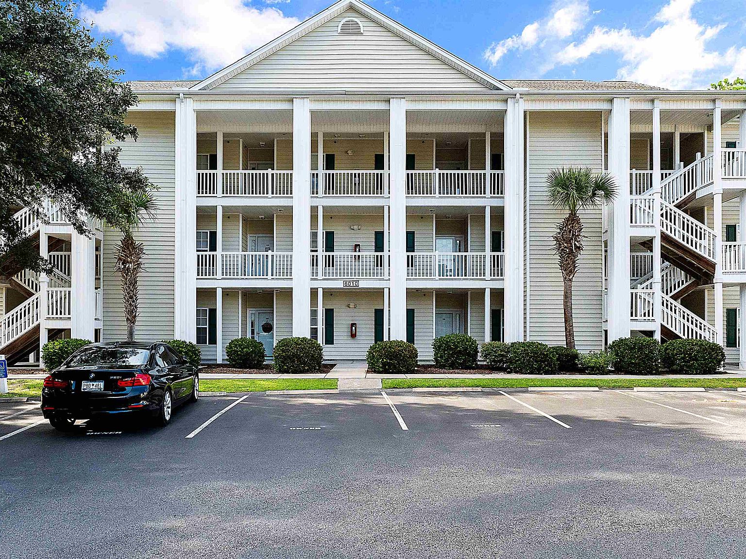 6010 Windsor Green Way #301