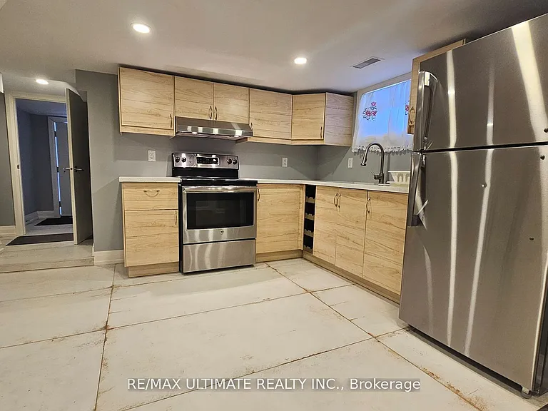 494 Lauder Ave #BASEMENT — Photo 3