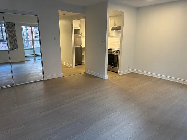 711 Bay St #1318 — Photo 17