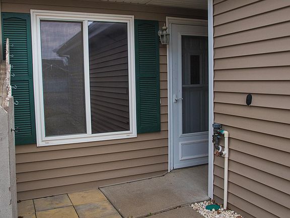 3rd image of 1407 Martin Ave