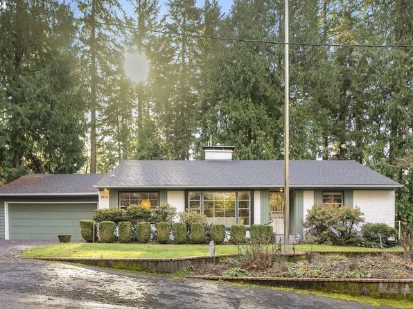 2210 SW Boundary St, Portland, OR 97239