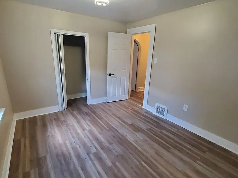 4207-4207a N 39th St. (Duplex) (Ace Property) — Photo 7