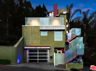 2738 Rinconia Dr, Los Angeles, CA 90068