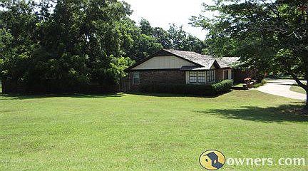 Side from edge of yard