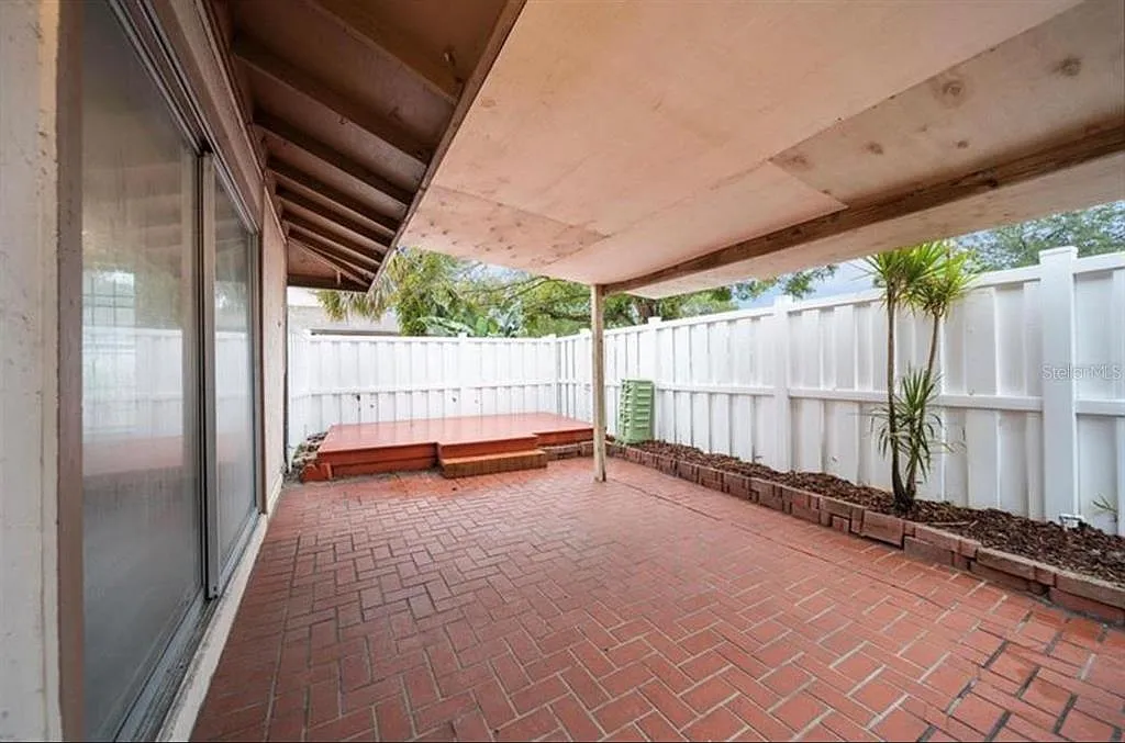 3 bed, 2.0 bath, 1211 sqft, $2,450 — Photo 4