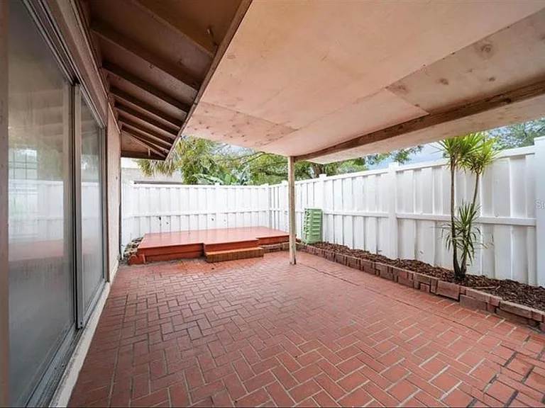 7013 Salinas Ct — Photo 4