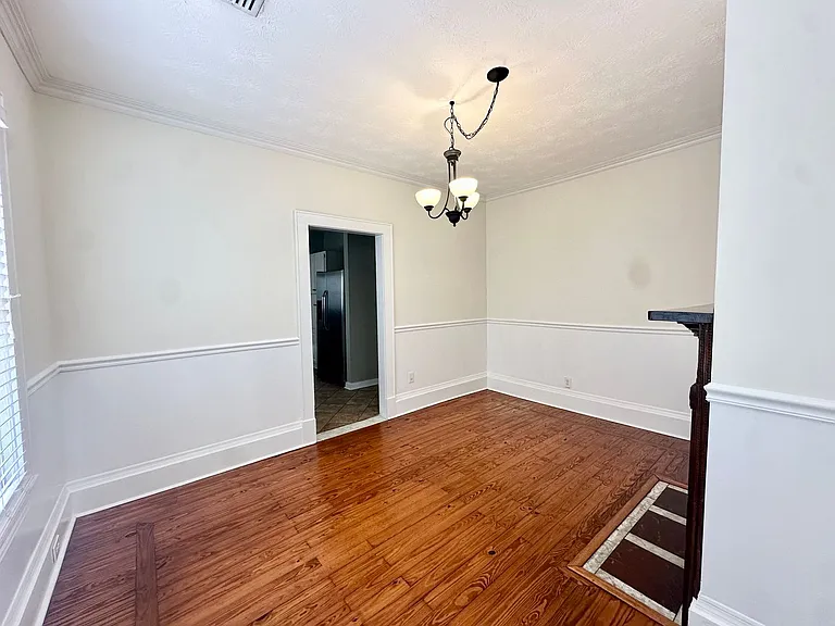 3867 Herschel St — Photo 8