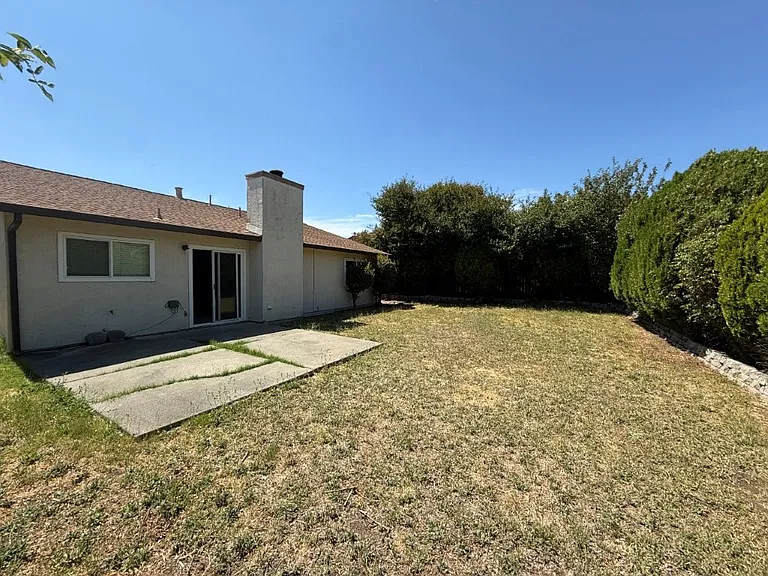 2766 Applewood Dr — Photo 45