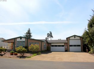 418 Sherwood Loop, Florence, OR 97439