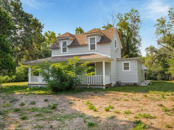 617 W Towanda Ave, El Dorado, KS 67042
