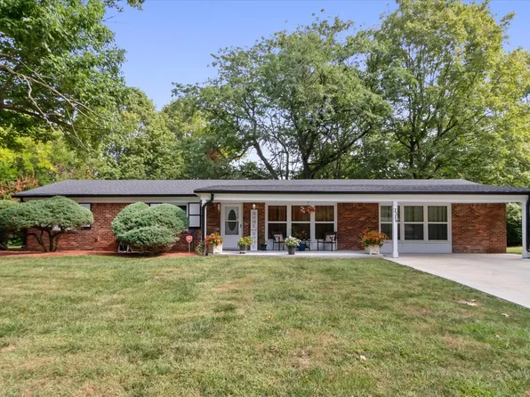 3238 W 62nd Pl, Indianapolis, IN 46228