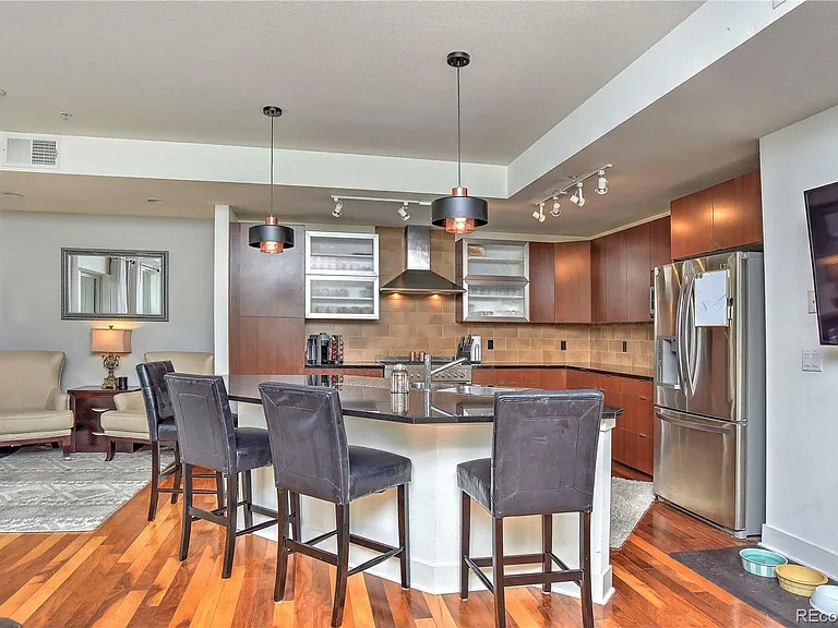 2240 N Clay St #409 — Photo 17