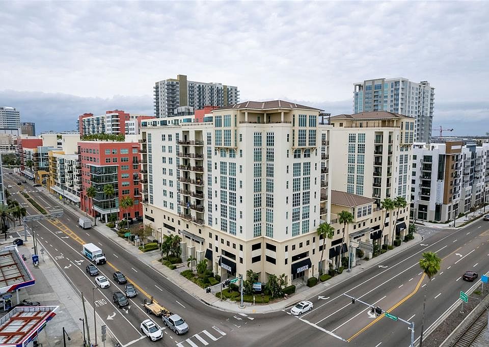 1st image of 1227 E MADISON STREET #1004
