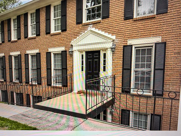 1101 Collier Rd NW #U1 — Photo 1