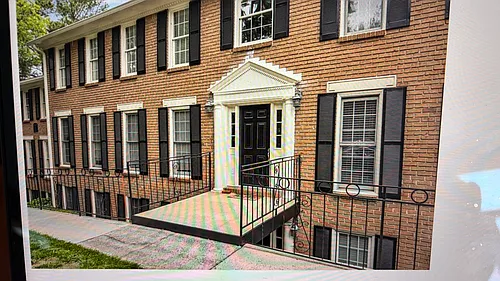 1101 Collier Rd NW Photo 1