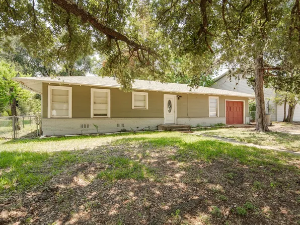 707 Enfield St, Bryan, TX 77802