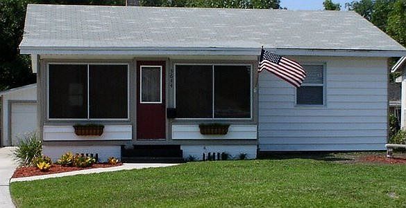 1st image of 3644 Dellwood Ave