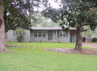 205 Cedar Lane Dr, Kosciusko, MS 39090