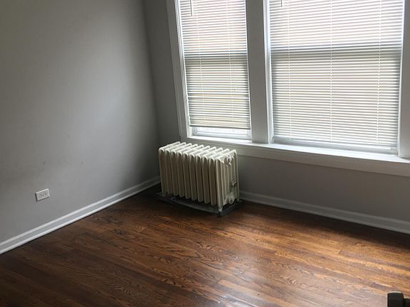 4th image of 5822 S Michigan Ave #3