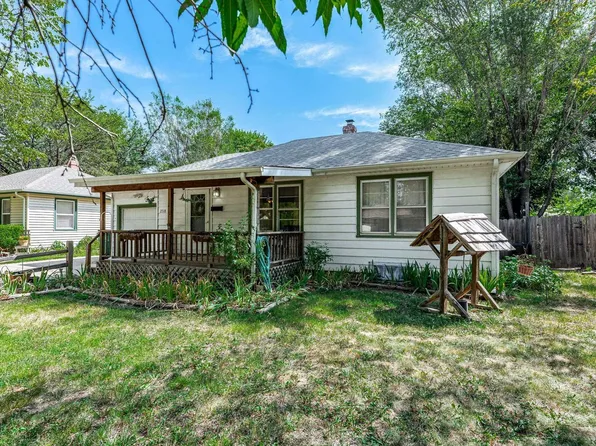 2318 S Victoria St, Wichita, KS 67211