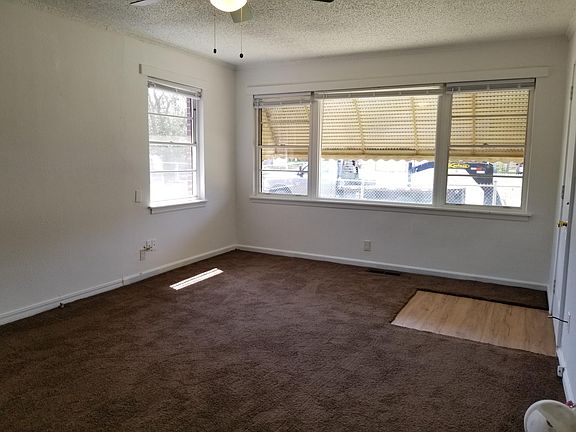 Living room with new carpet