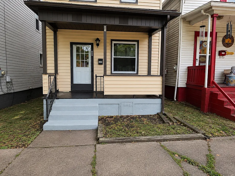 1205 4th Ave
