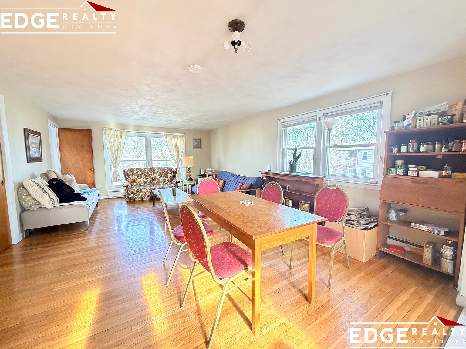 4 bed, 1862 sqft, $4,800 — Photo 2