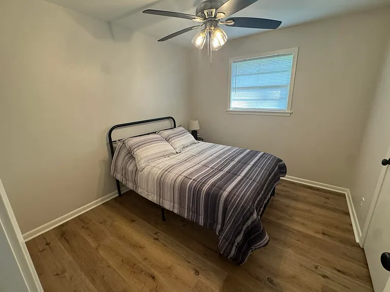 114 Garden Ln — Photo 8