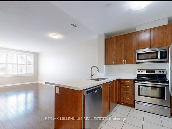 5th image of 7400 Markham Rd #618