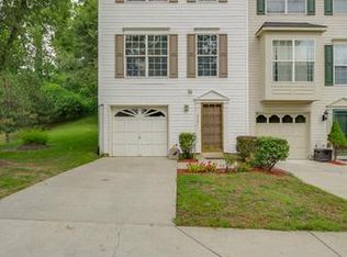 935 Vauxhall Rd, Landover, MD 20785