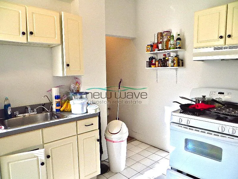 1 bed, 550 sqft, $2,850 — Photo 2