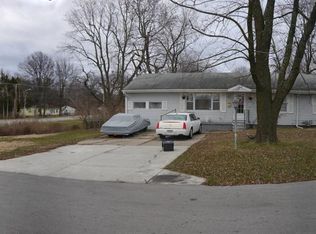 11504 Sunnyslope Dr, Kansas City, MO 64134