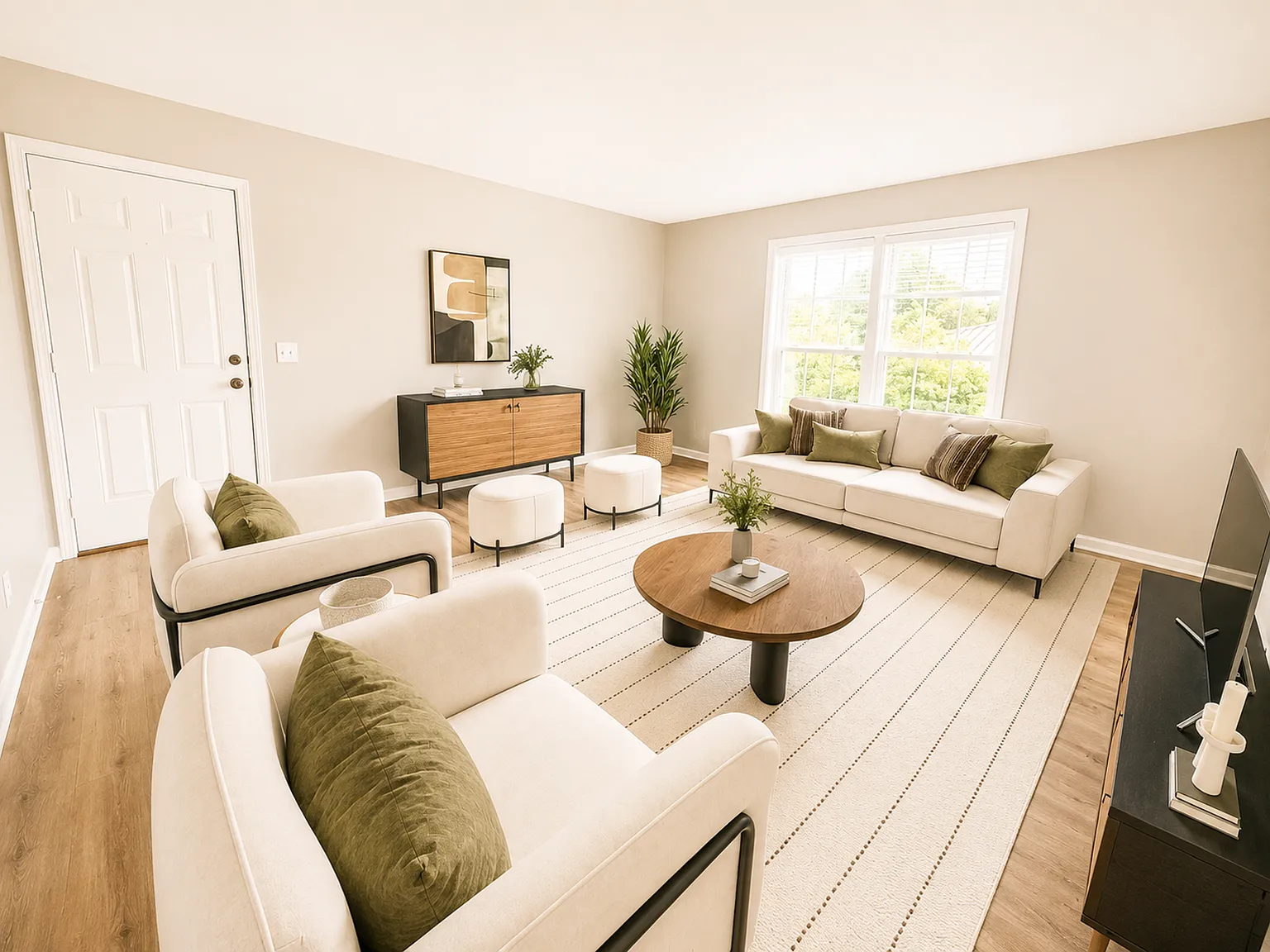 Now Leasing - Rosemont Apartments - 547 N Water Ave, Gallatin, TN — Photo 2