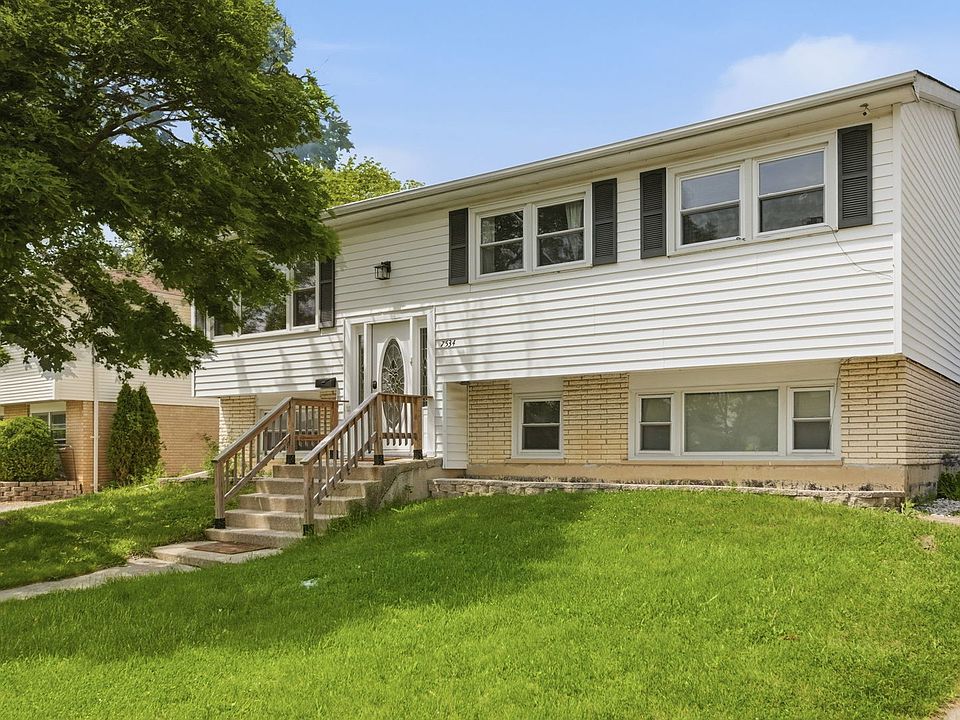 1st image of 7534 163rd St
