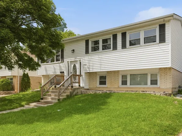 7534 163rd St, Tinley Park, IL 60477